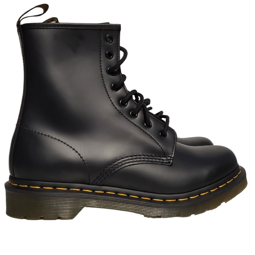 Dr. Martens 1460 Mens Size 9 Black Pascal Boots like new